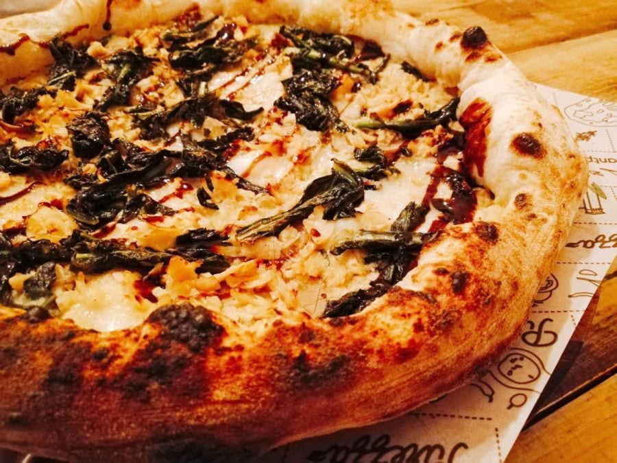 The Best Vegan Restaurants in the UK as recommended by bloggers (2023) 4 Purezza twist and stout pizza