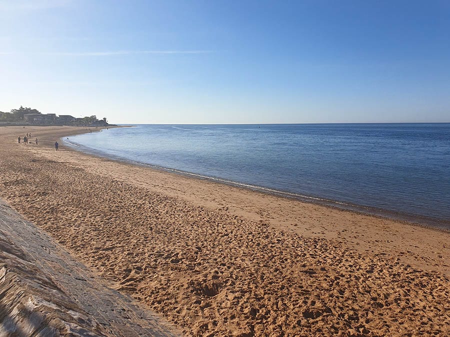 10+ of the Best Weekends in Devon 13 sandy beach with sea