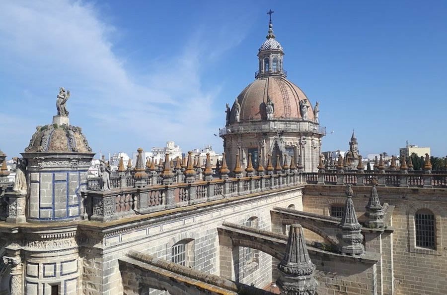 Image of the parapets of Jerez de la Frontera Cathedral