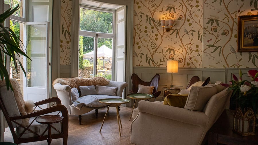 The Burleigh Court Hotel & Restaurant, Luxury in the Cotswolds 14 lounge