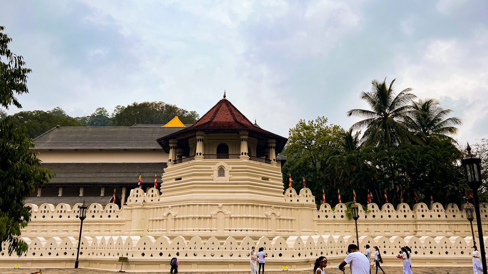 Why Amazing Sri Lanka Should Be Your Next Travel Destination (2025) 9 Kandy Temple of the Tooth