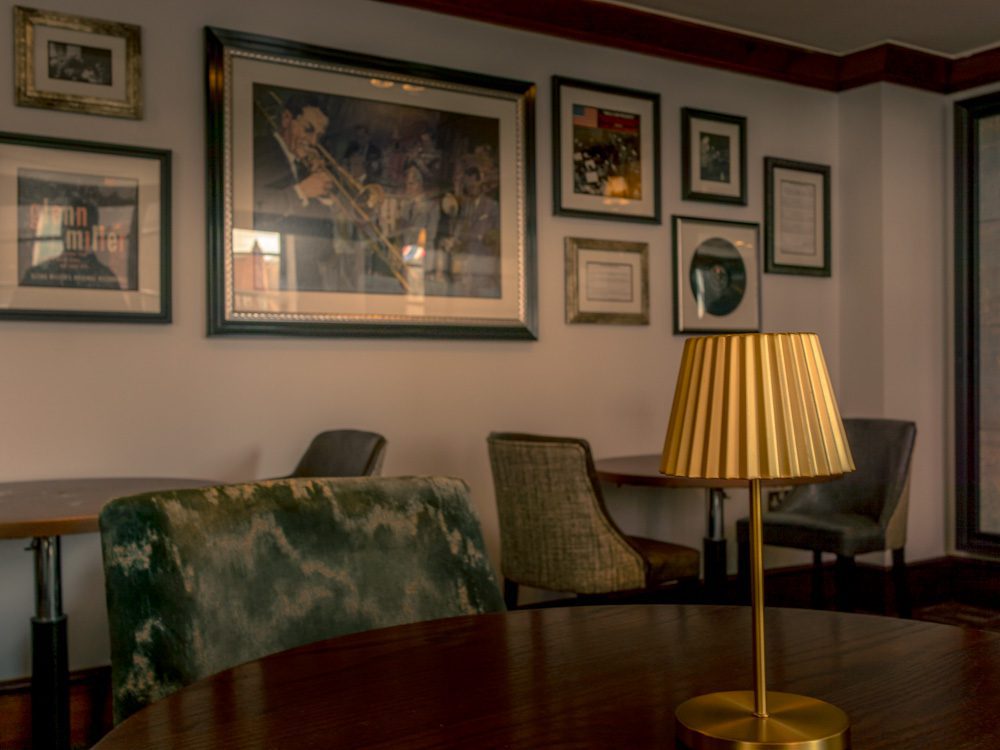 Bleisure – Mixing Business And Leisure In London (2025) 8 ARCHYS BAR