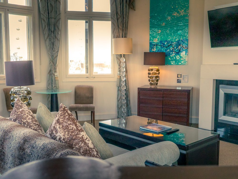 Bleisure – Mixing Business And Leisure In London (2025) 13 The deluxe Tower Suite at The Royal Horseguards Hotel