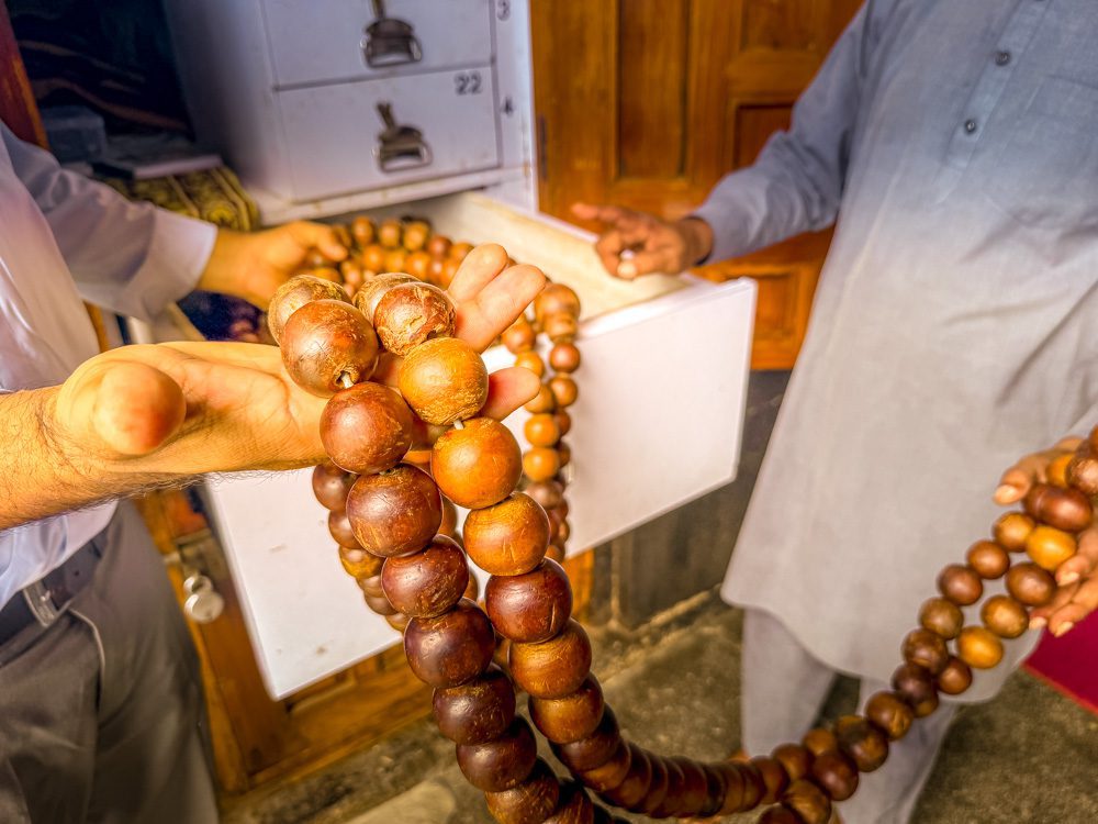 Things to Do in Burhanpur, Madhya Pradesh – History, Forts & Hidden Gems 7 The Big Tasbeeh prayer beads