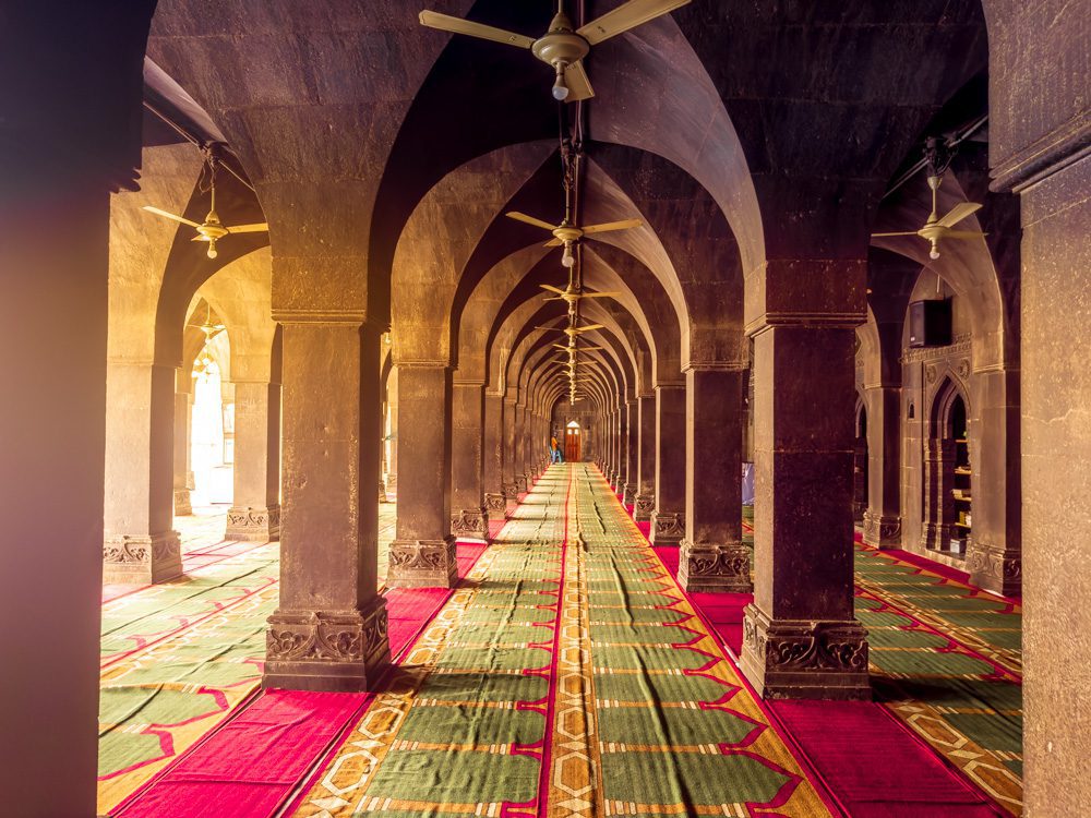 Things to Do in Burhanpur, Madhya Pradesh – History, Forts & Hidden Gems 5 The archways at the Jama Masjid Mosque