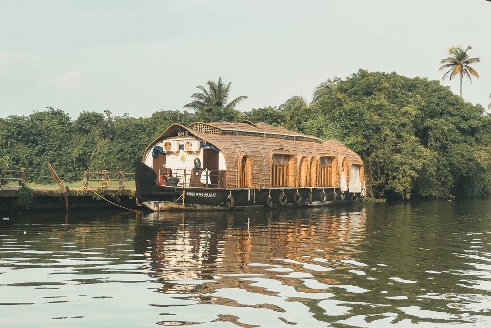 Kerala Travel Guide: The Ultimate Guide To God'S Own Country 7 Traditional Kettuvallam in Kerala
