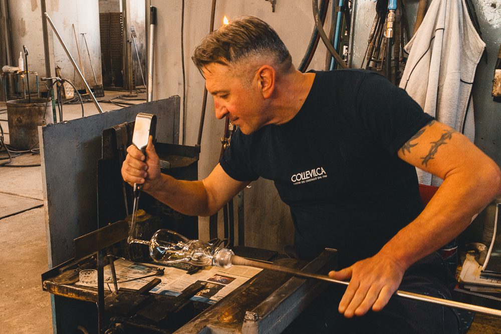 Artisans of Tuscany: Discover Traditional Crafts & Hidden Experiences 1 2026 04 crystal