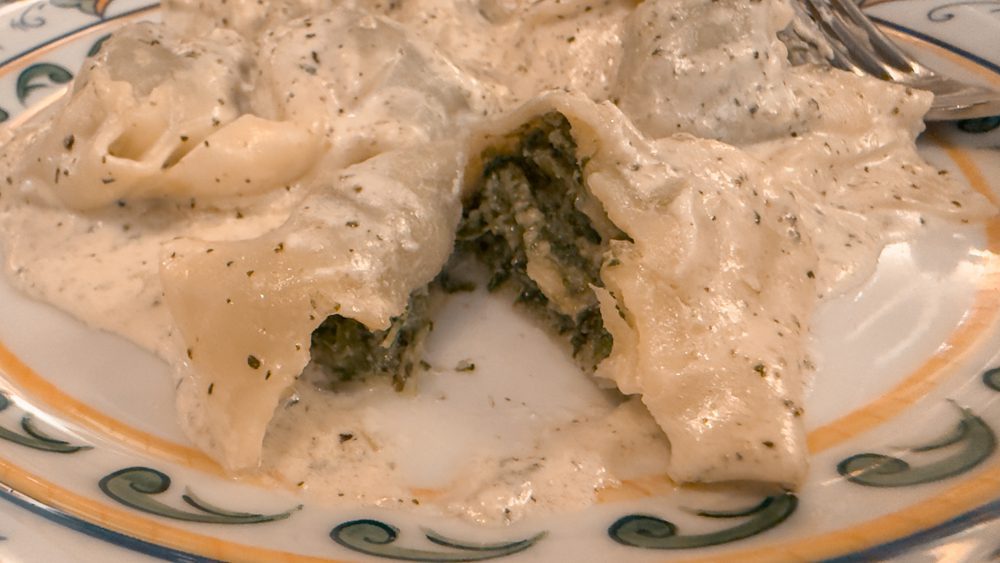 Things to Do in Genoa, Italy: Palaces, Food & Hidden Gems 36 Pasta con Spinaci with cream sauce
